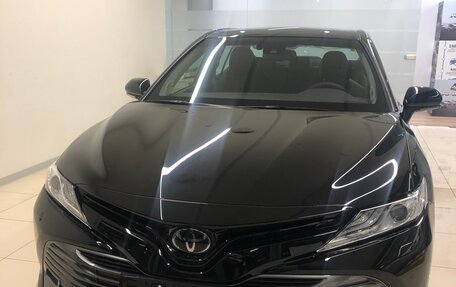 Toyota Camry, 2019 год, 2 600 000 рублей, 4 фотография