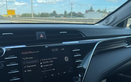 Toyota Camry, 2019 год, 2 600 000 рублей, 8 фотография