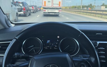 Toyota Camry, 2019 год, 2 600 000 рублей, 7 фотография