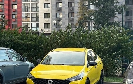 Hyundai Solaris II рестайлинг, 2021 год, 1 650 000 рублей, 4 фотография