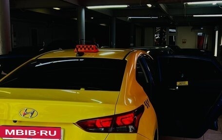 Hyundai Solaris II рестайлинг, 2021 год, 1 650 000 рублей, 10 фотография
