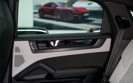 Porsche Cayenne III, 2026 год, 19 690 000 рублей, 27 фотография