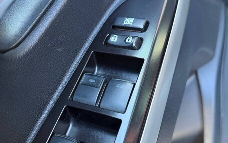 Toyota Land Cruiser 200, 2015 год, 5 050 000 рублей, 12 фотография