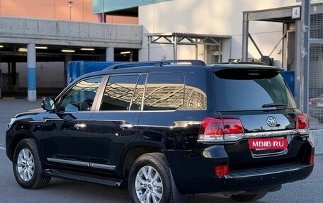 Toyota Land Cruiser 200, 2015 год, 5 050 000 рублей, 4 фотография