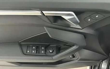 Audi A3, 2023 год, 2 420 000 рублей, 10 фотография