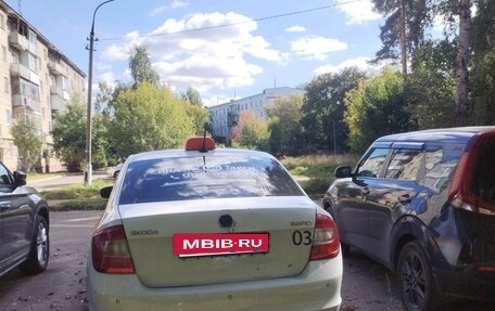 Skoda Rapid I, 2017 год, 300 000 рублей, 4 фотография