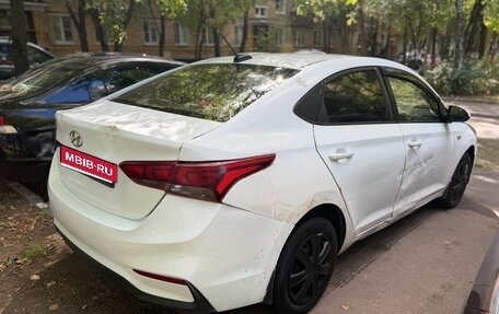 Hyundai Solaris II рестайлинг, 2017 год, 444 000 рублей, 3 фотография
