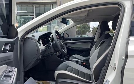 Volkswagen Bora, 2022 год, 1 740 000 рублей, 15 фотография