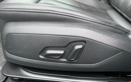 Audi A4, 2019 год, 2 300 000 рублей, 8 фотография