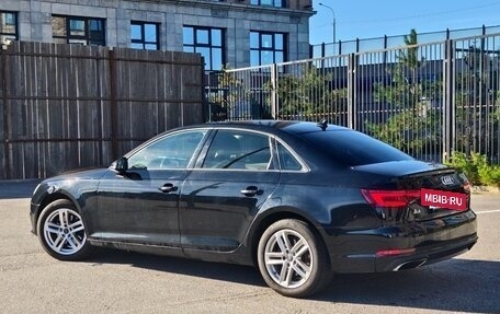 Audi A4, 2019 год, 2 300 000 рублей, 2 фотография
