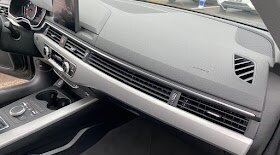 Audi A4, 2019 год, 2 300 000 рублей, 18 фотография