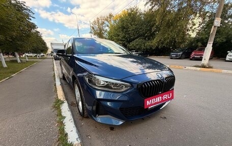 BMW 1 серия, 2021 год, 2 500 000 рублей, 2 фотография