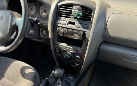 Hyundai Santa Fe III рестайлинг, 2004 год, 380 000 рублей, 20 фотография