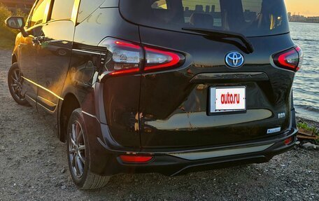 Toyota Sienta II, 2017 год, 1 340 000 рублей, 6 фотография