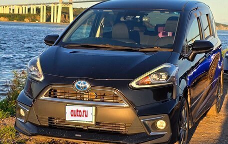 Toyota Sienta II, 2017 год, 1 340 000 рублей, 12 фотография