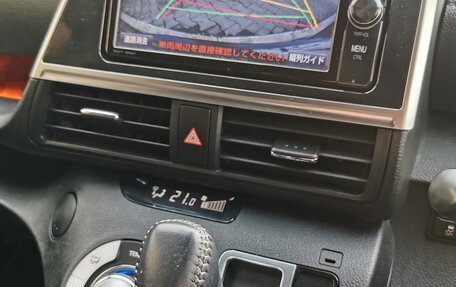 Toyota Sienta II, 2017 год, 1 340 000 рублей, 28 фотография