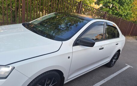 Skoda Rapid I, 2015 год, 930 000 рублей, 3 фотография