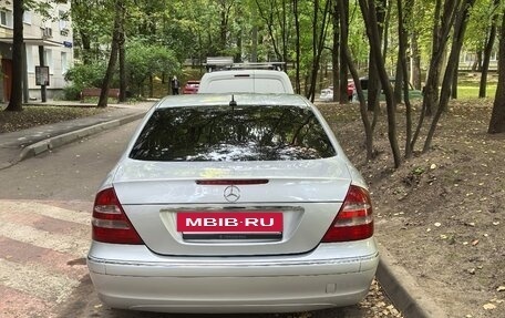 Mercedes-Benz E-Класс, 2002 год, 1 100 000 рублей, 5 фотография