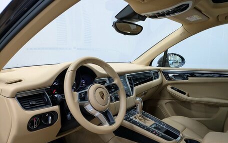 Porsche Macan I рестайлинг, 2016 год, 4 550 000 рублей, 2 фотография
