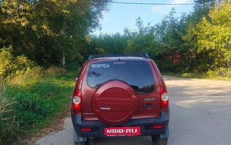 Chevrolet Niva I рестайлинг, 2011 год, 400 000 рублей, 4 фотография