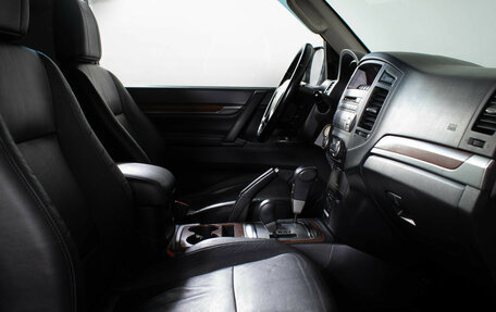 Mitsubishi Pajero IV, 2008 год, 1 547 000 рублей, 10 фотография