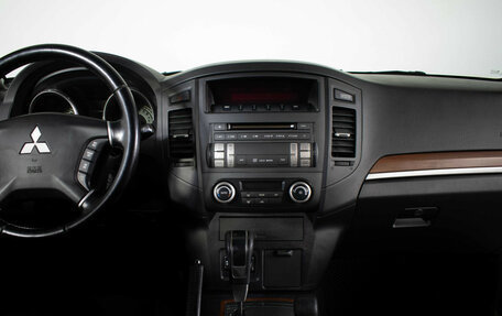 Mitsubishi Pajero IV, 2008 год, 1 547 000 рублей, 13 фотография