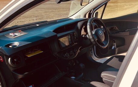 Toyota Vitz, 2019 год, 1 200 000 рублей, 15 фотография