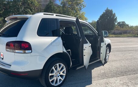 Volkswagen Touareg III, 2010 год, 2 100 000 рублей, 4 фотография