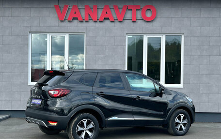 Renault Kaptur I рестайлинг, 2017 год, 1 370 000 рублей, 5 фотография