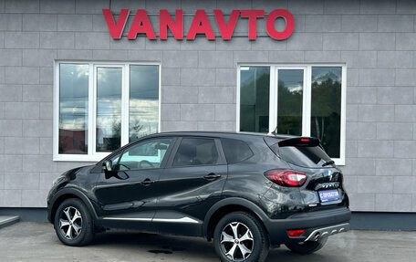 Renault Kaptur I рестайлинг, 2017 год, 1 370 000 рублей, 7 фотография