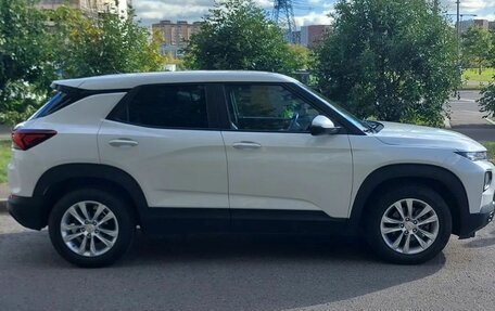 Chevrolet TrailBlazer, 2021 год, 1 850 000 рублей, 2 фотография