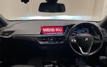 BMW 1 серия, 2024 год, 2 150 000 рублей, 3 фотография