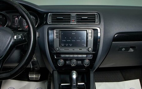 Volkswagen Jetta VI, 2018 год, 1 439 000 рублей, 13 фотография