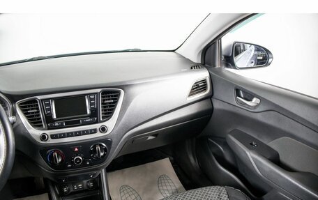 Hyundai Solaris II рестайлинг, 2018 год, 1 099 000 рублей, 13 фотография