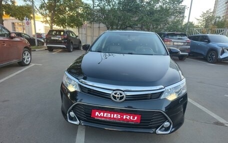 Toyota Camry, 2016 год, 2 300 000 рублей, 4 фотография