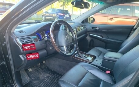 Toyota Camry, 2016 год, 2 300 000 рублей, 8 фотография