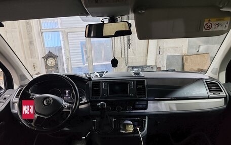 Volkswagen Caravelle T6 рестайлинг, 2019 год, 3 600 000 рублей, 3 фотография