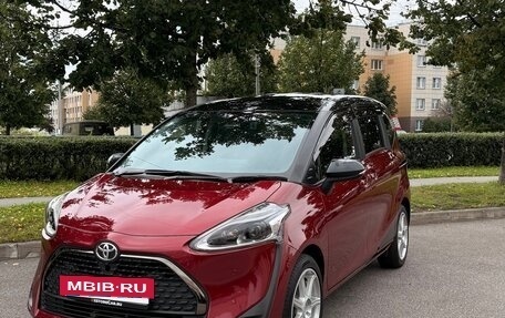 Toyota Sienta II, 2019 год, 1 550 000 рублей, 2 фотография