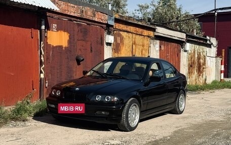BMW 3 серия, 2001 год, 570 000 рублей, 1 фотография