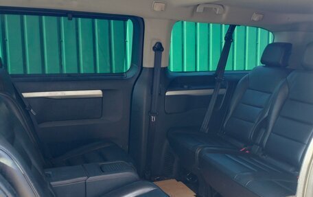Peugeot Traveller I, 2019 год, 2 300 000 рублей, 27 фотография