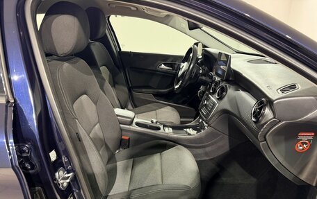 Mercedes-Benz GLA, 2018 год, 1 697 000 рублей, 15 фотография