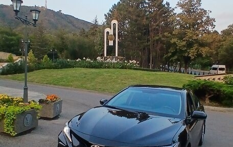 Toyota Camry, 2021 год, 3 000 000 рублей, 2 фотография