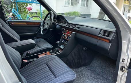 Mercedes-Benz W124, 1991 год, 1 350 000 рублей, 7 фотография