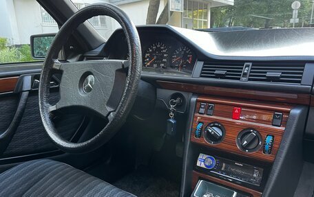 Mercedes-Benz W124, 1991 год, 1 350 000 рублей, 10 фотография