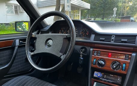 Mercedes-Benz W124, 1991 год, 1 350 000 рублей, 11 фотография