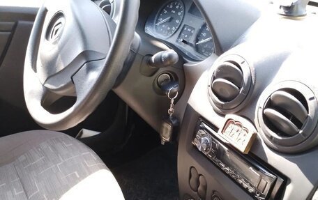 Renault Sandero I, 2014 год, 380 000 рублей, 7 фотография