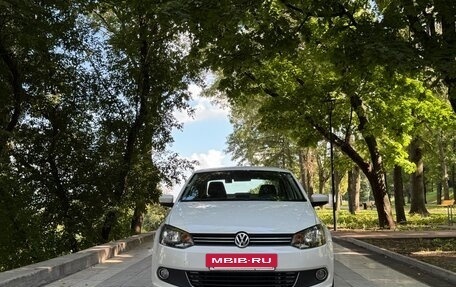 Volkswagen Polo VI (EU Market), 2013 год, 830 000 рублей, 2 фотография