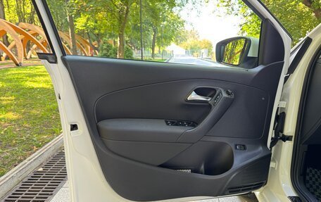 Volkswagen Polo VI (EU Market), 2013 год, 830 000 рублей, 18 фотография