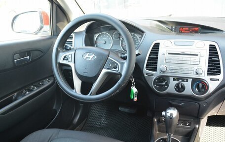 Hyundai i20 IB рестайлинг, 2010 год, 569 888 рублей, 12 фотография