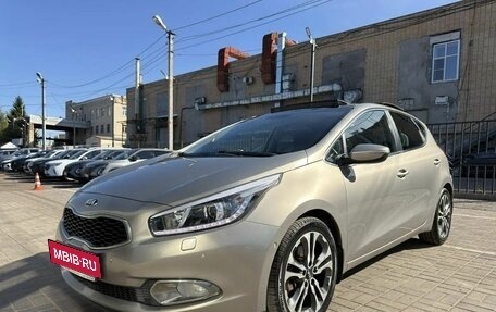 KIA cee'd III, 2014 год, 1 290 000 рублей, 24 фотография